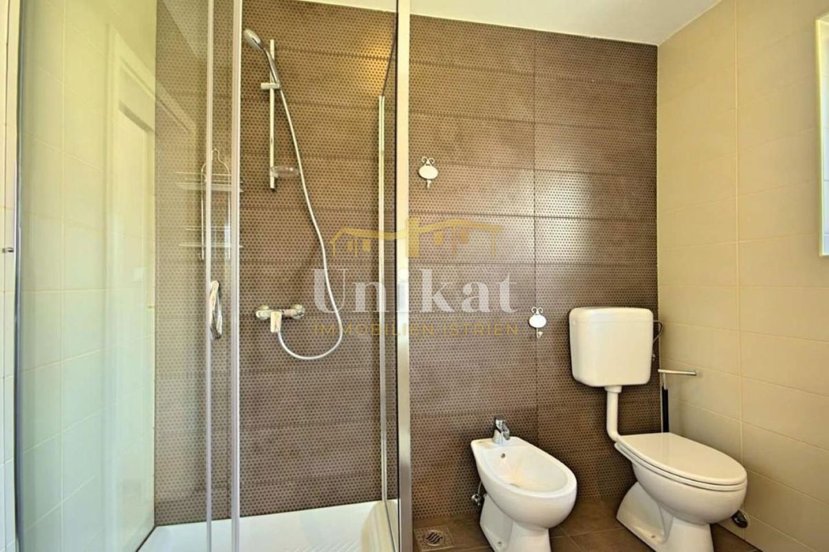 Casa con piscina vicino a Poreč